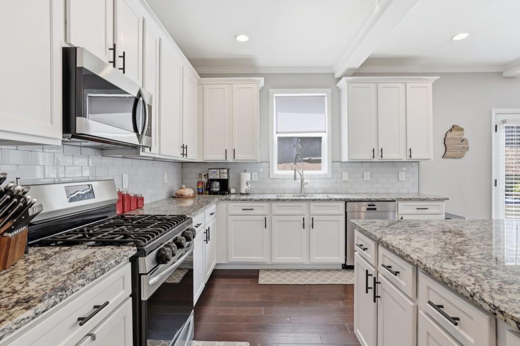 2085 Sparrowhawk Court