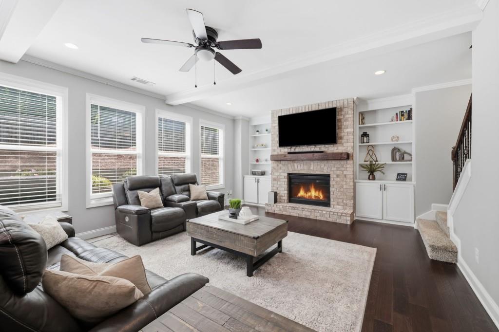 2085 Sparrowhawk Court