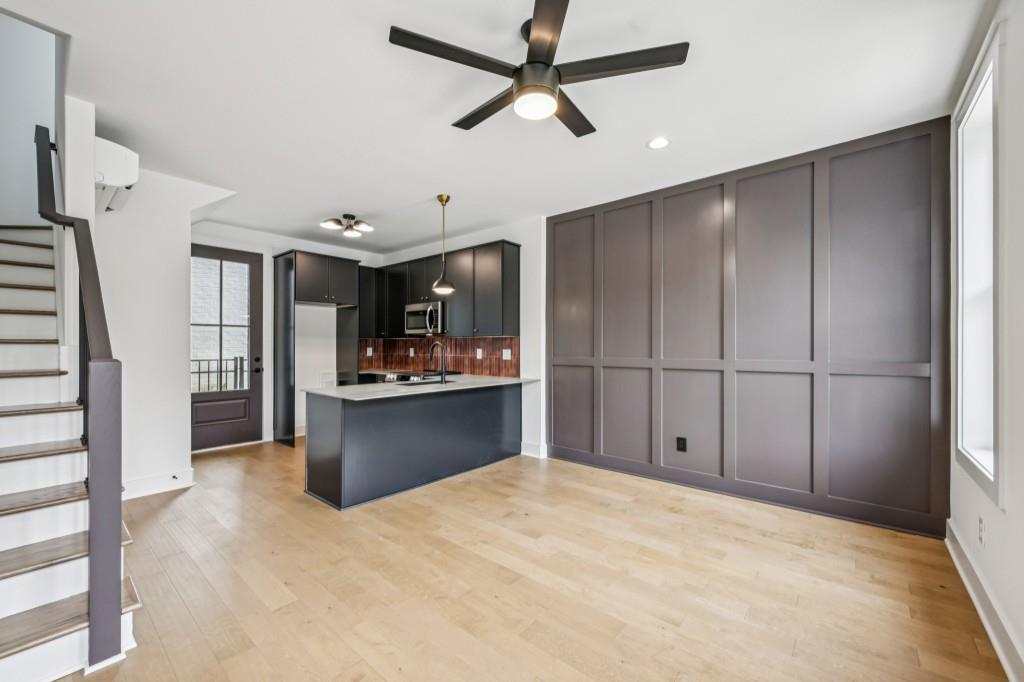 1160 Boulevard SE Unit 10