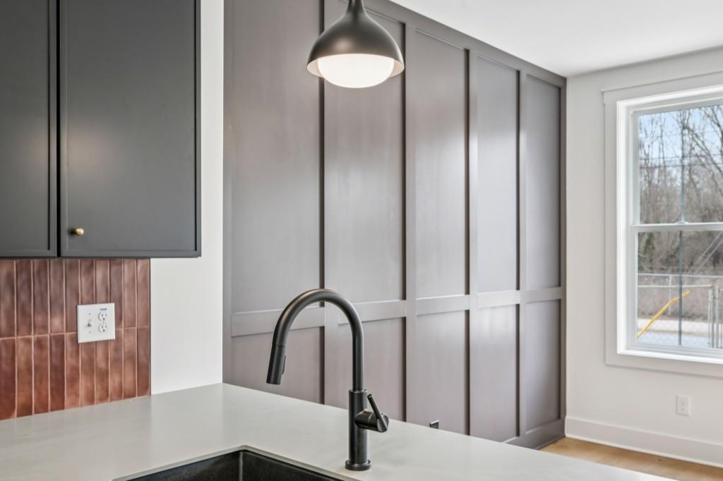 1160 Boulevard SE Unit 10