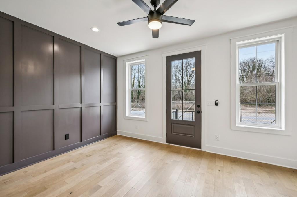 1160 Boulevard SE Unit 10