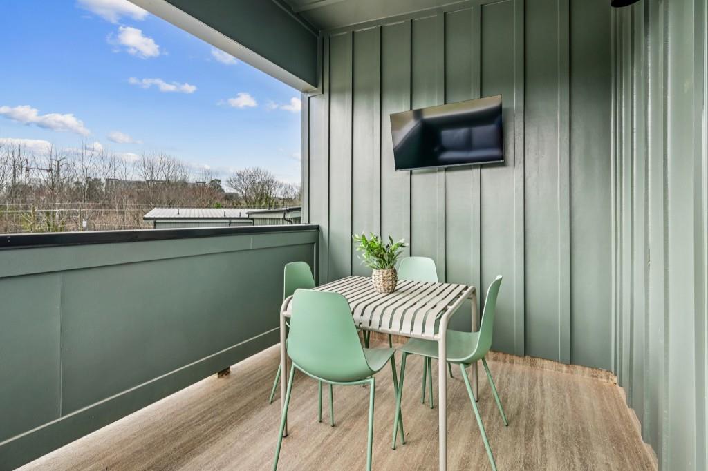 1160 Boulevard SE Unit 1
