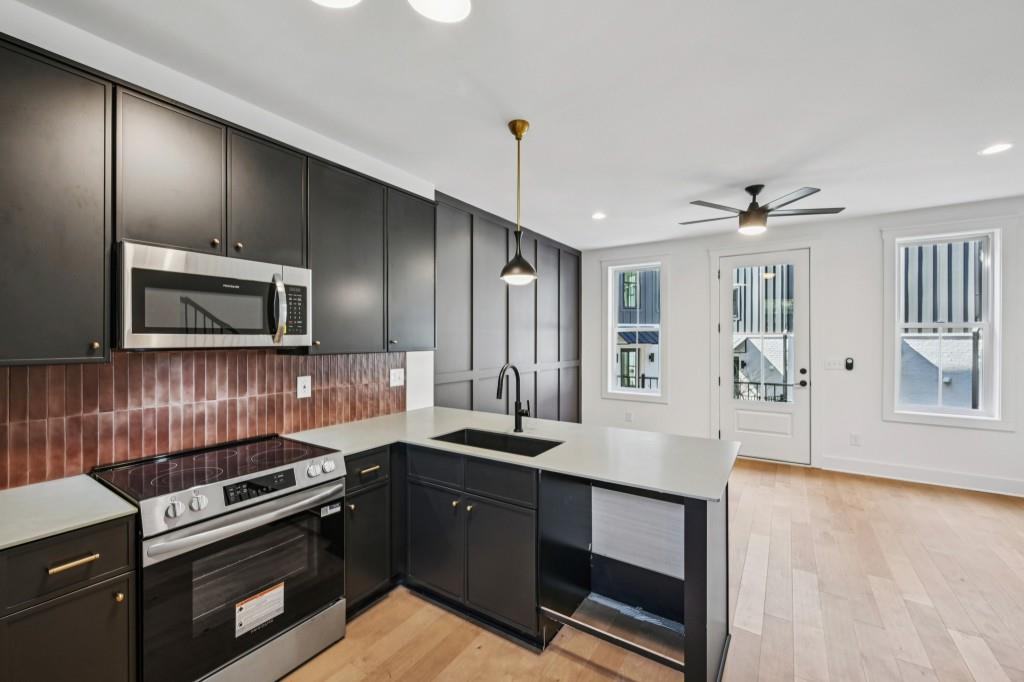 1160 Boulevard SE Unit 1