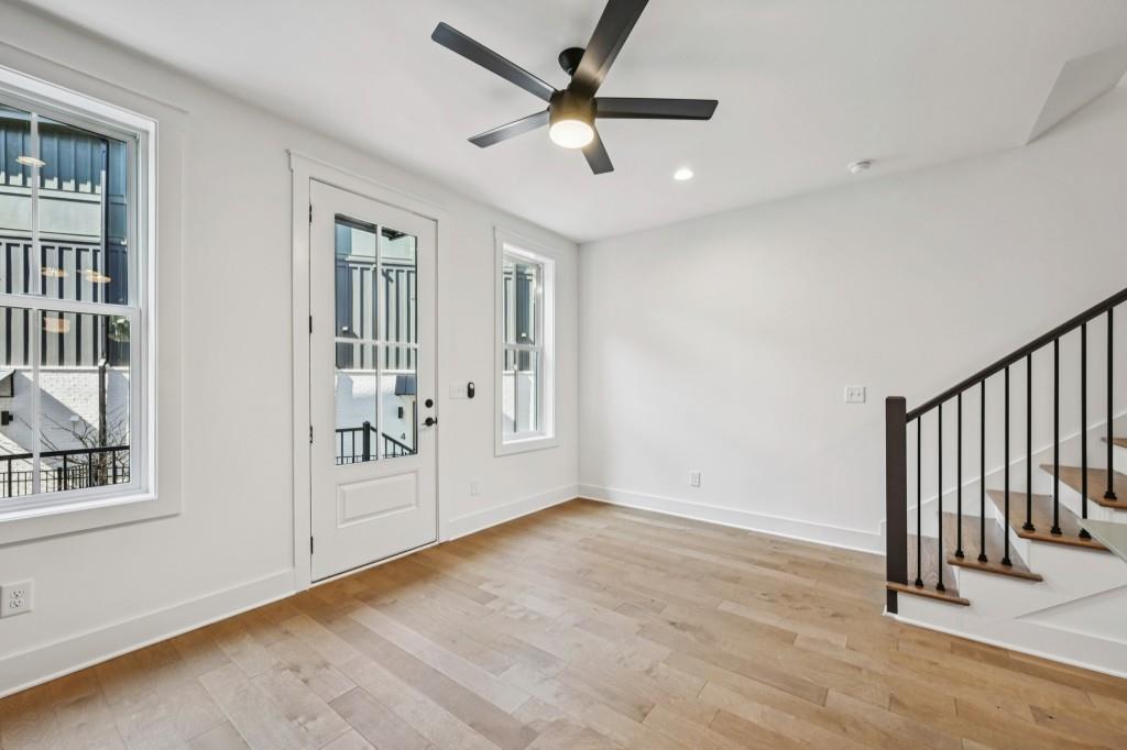 1160 Boulevard SE Unit 1