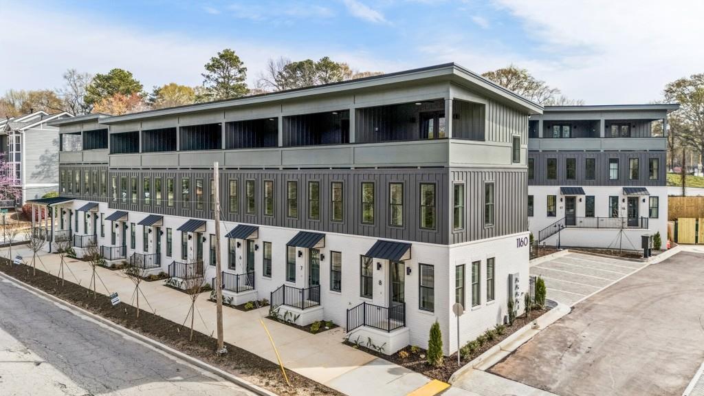 1160 Boulevard SE Unit 1