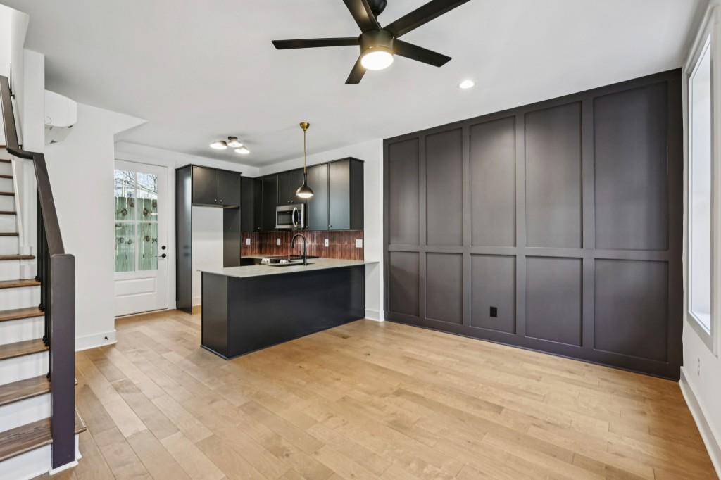 1160 Boulevard SE Unit 1