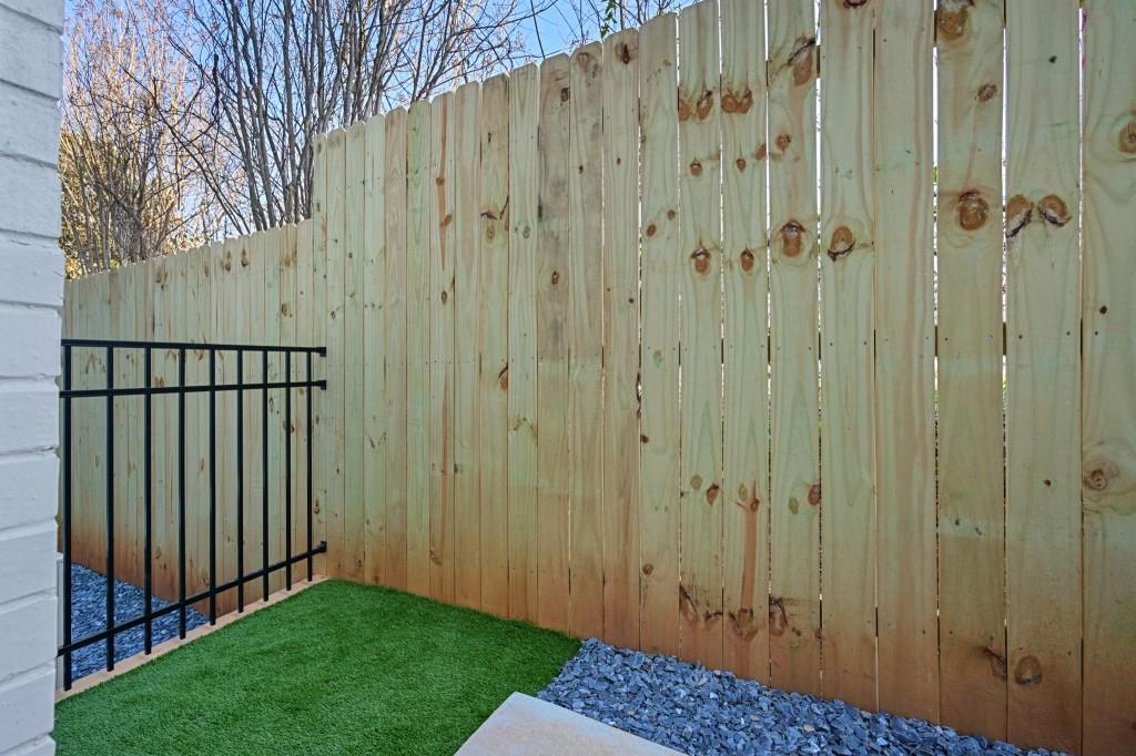 1160 Boulevard SE Unit 1