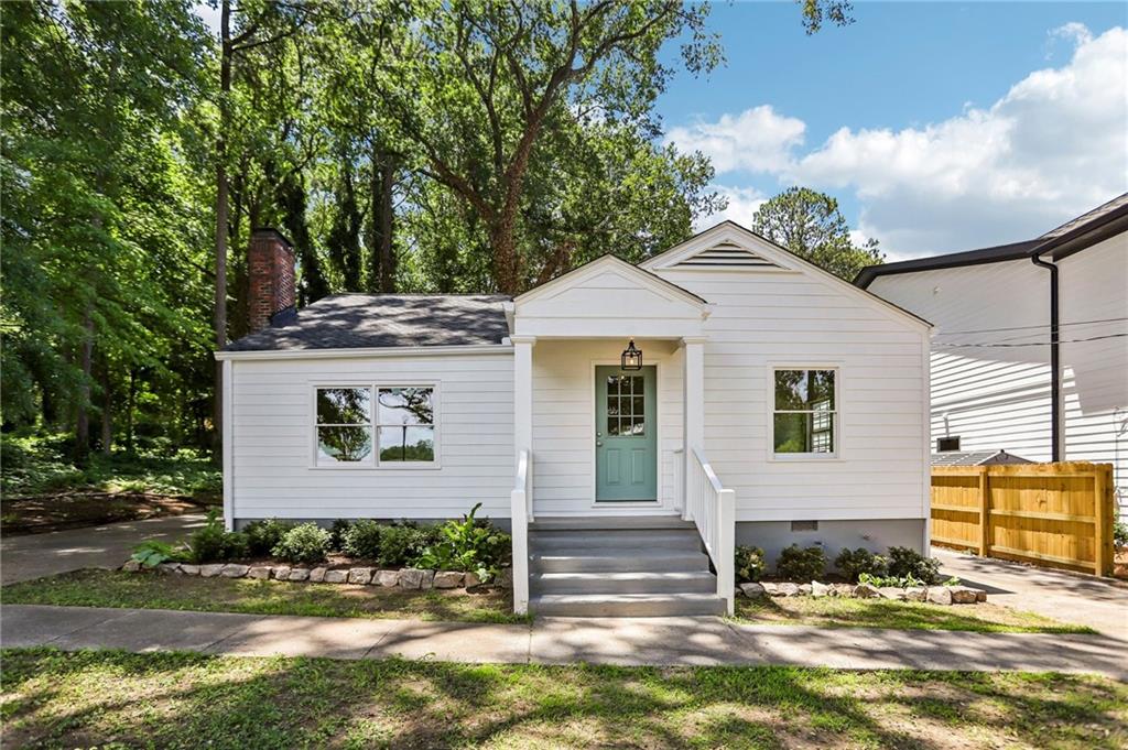 515 Casanova Street SE