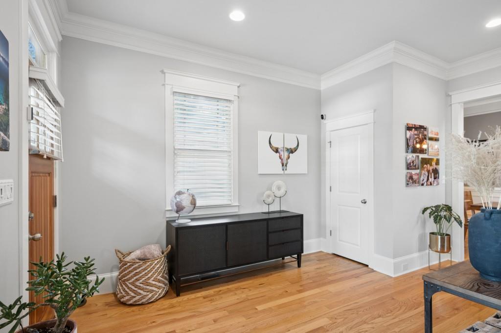 98 2nd Avenue SE