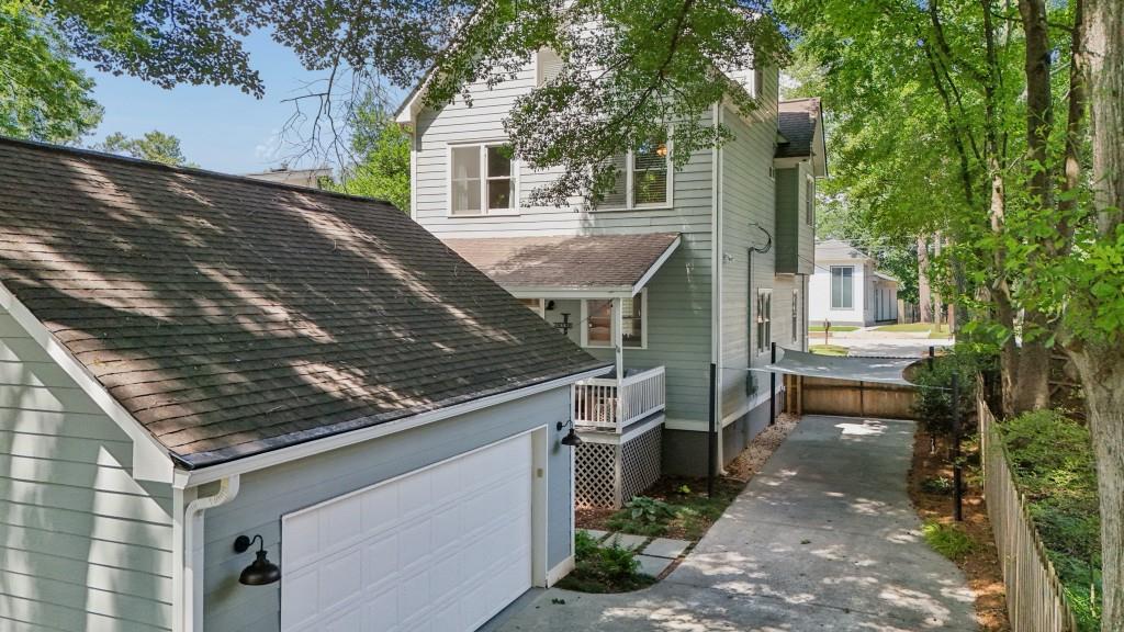 98 2nd Avenue SE