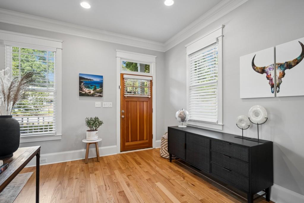 98 2nd Avenue SE