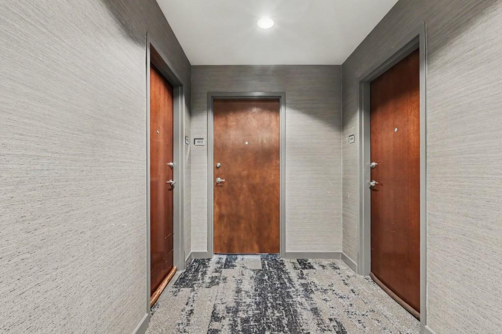400 W Peachtree Street NW Unit 1812