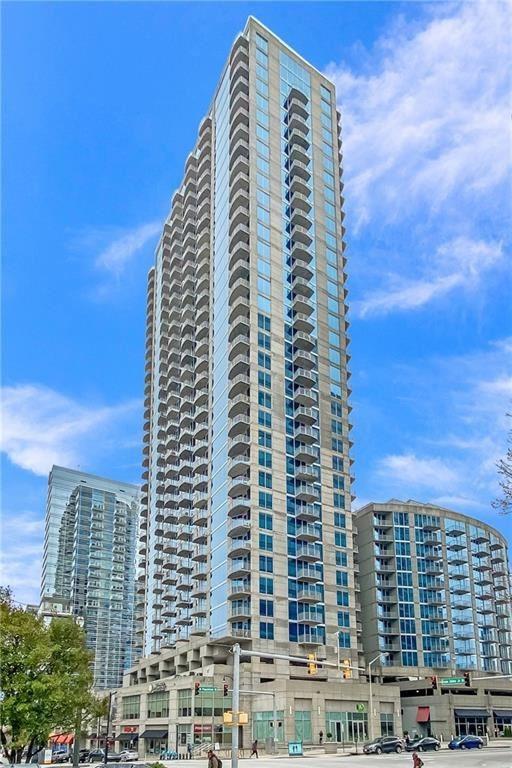 400 W Peachtree Street NW Unit 1812