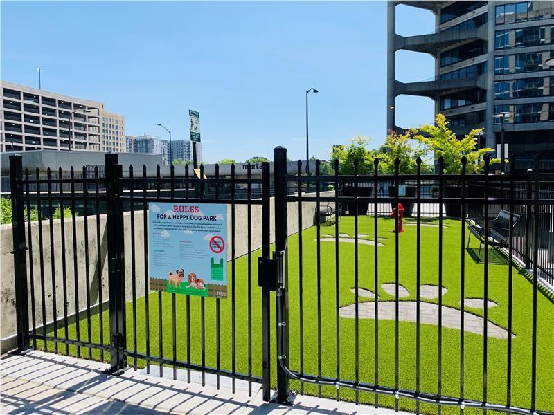 400 W Peachtree Street NW Unit 1812