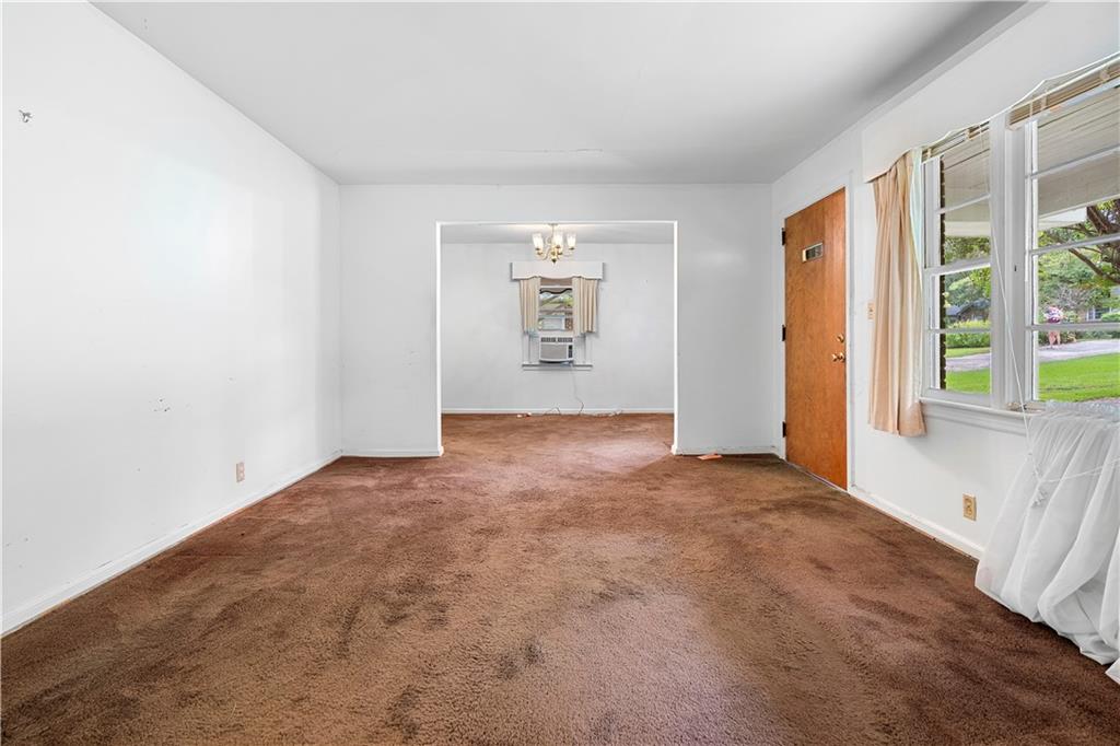 2592 Woodridge Drive