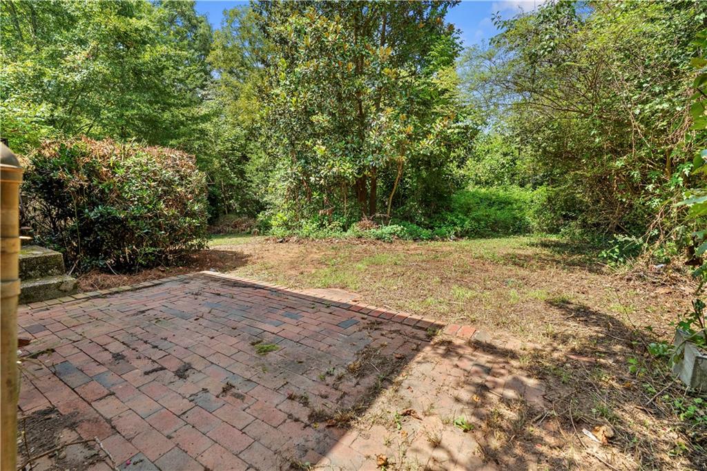 2592 Woodridge Drive