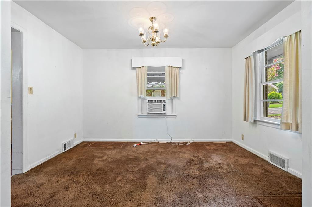 2592 Woodridge Drive