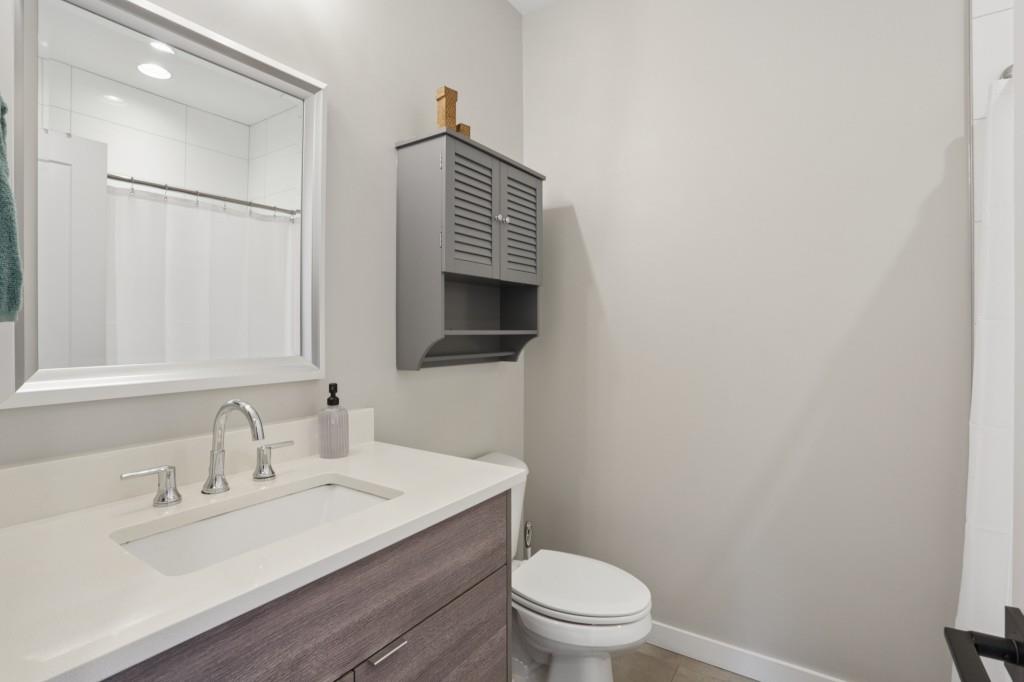 493 Winton Terrace NE Unit B