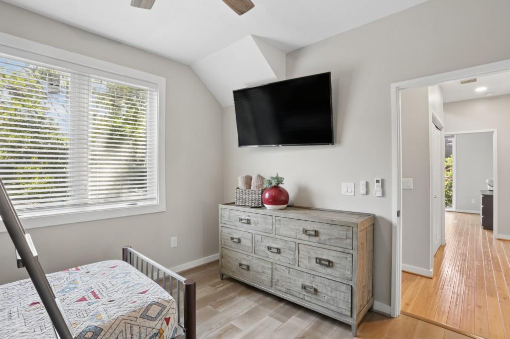 493 Winton Terrace NE Unit B