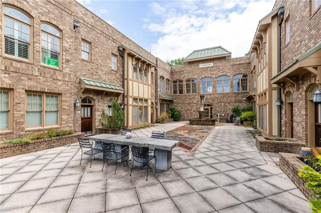 1834 Gordon Manor NE