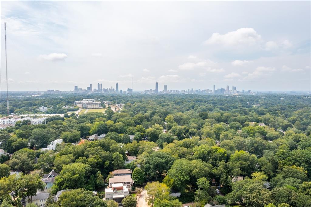 1834 Gordon Manor NE