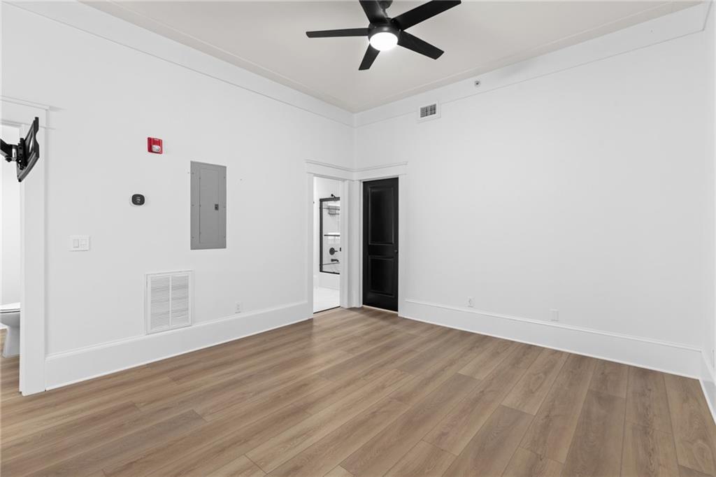 1834 Gordon Manor NE