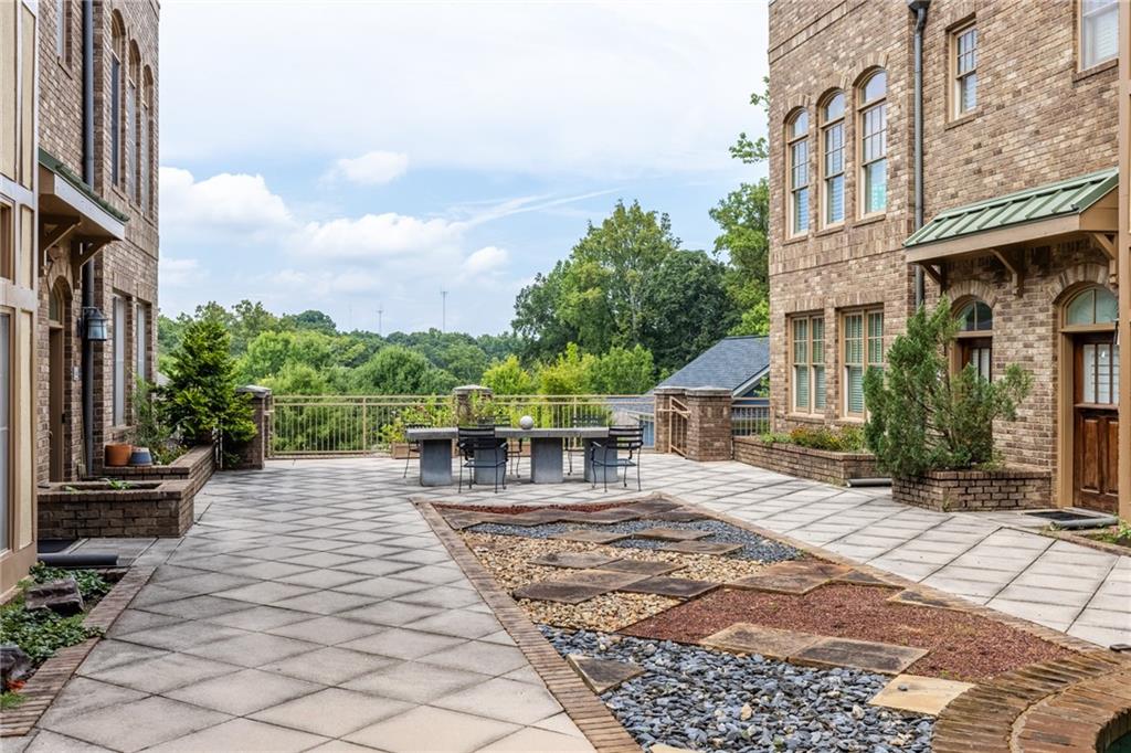 1834 Gordon Manor NE