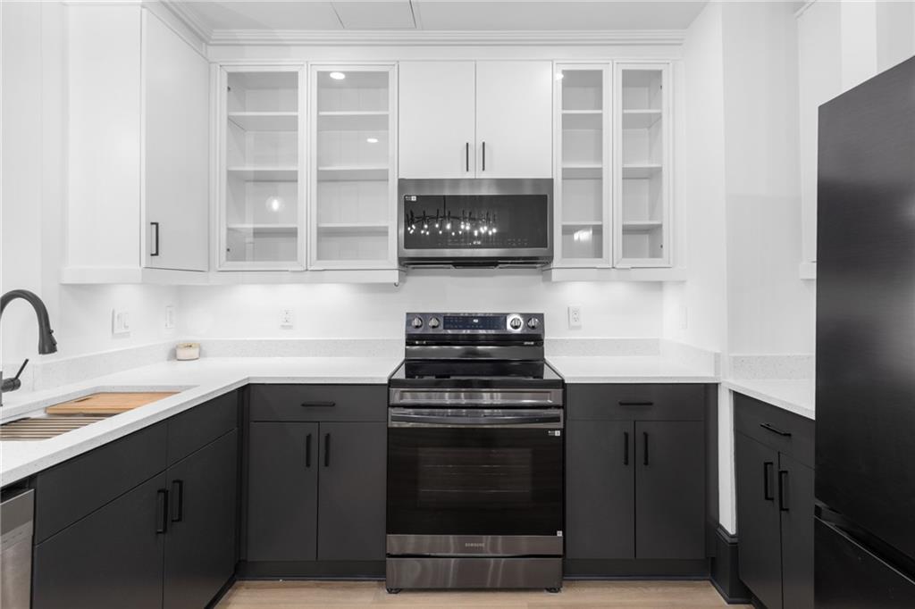 1834 Gordon Manor NE