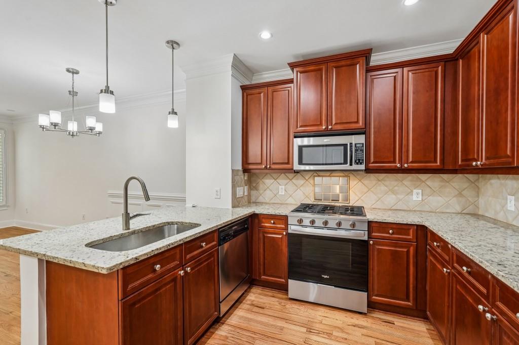 3709 Ashford Creek Hill NE