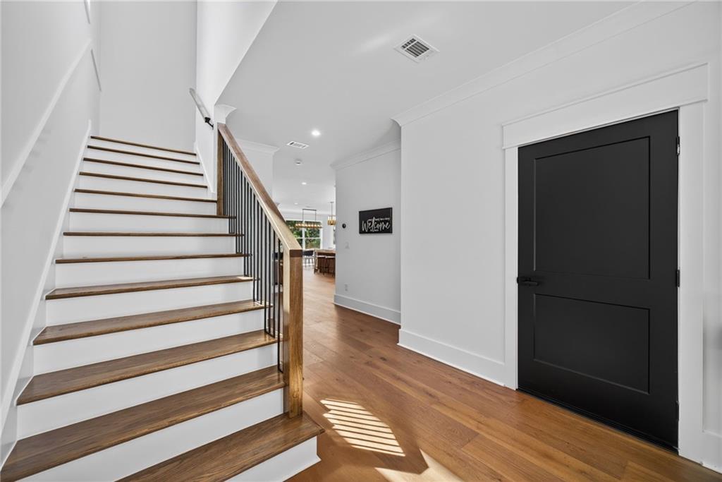 274 White Street