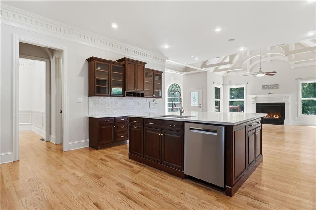 6295 Windward Parkway