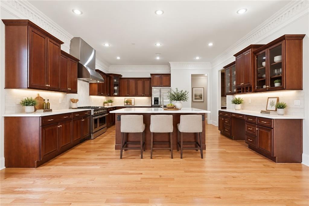 6295 Windward Parkway