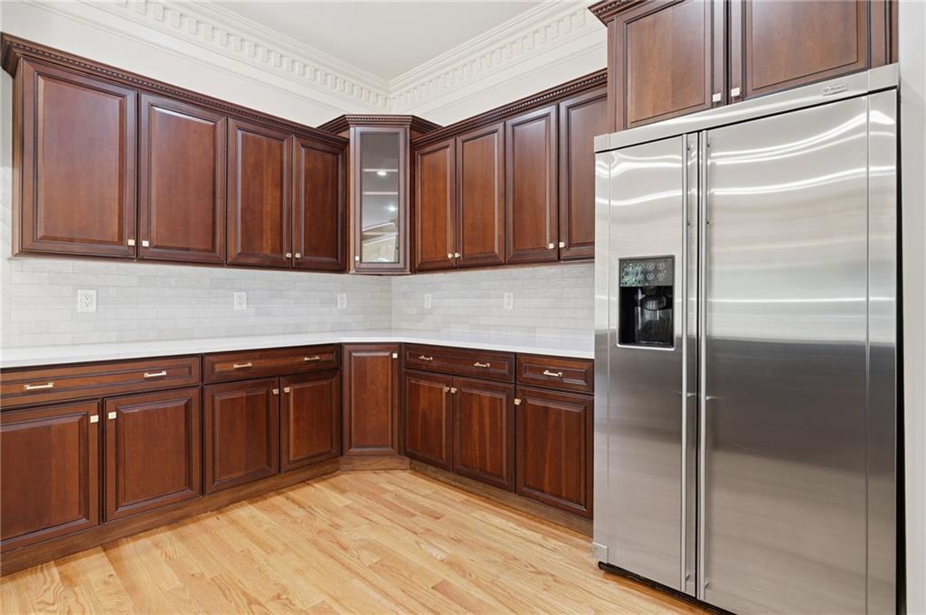 6295 Windward Parkway