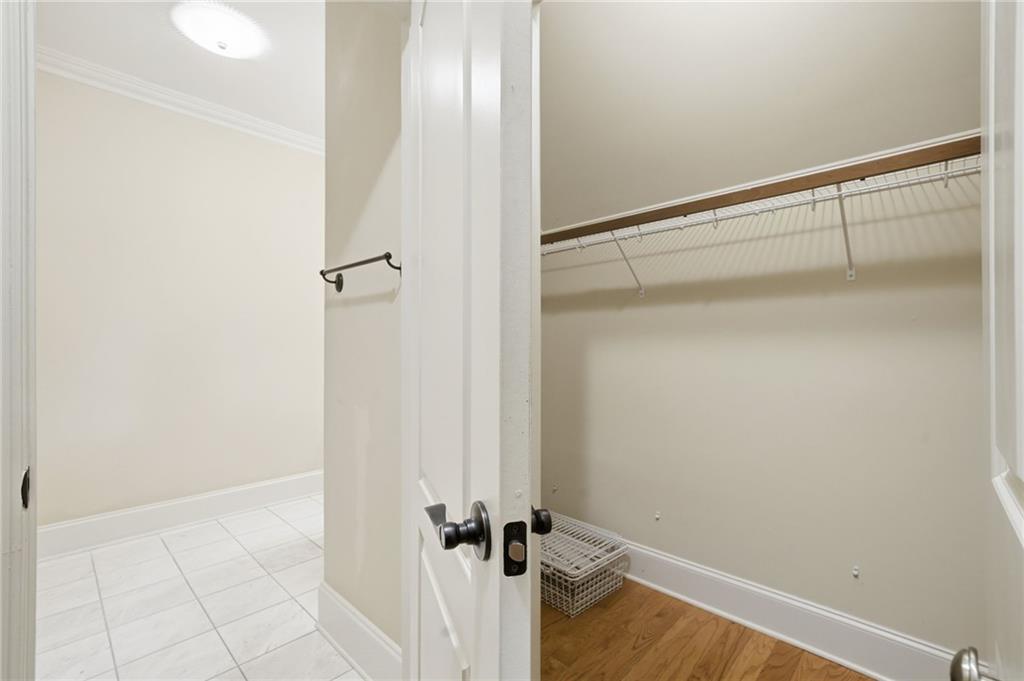 6295 Windward Parkway