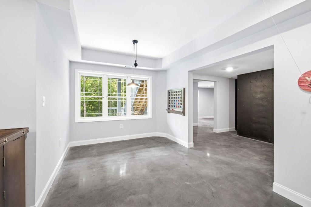 7327 Rocking Chair Lane