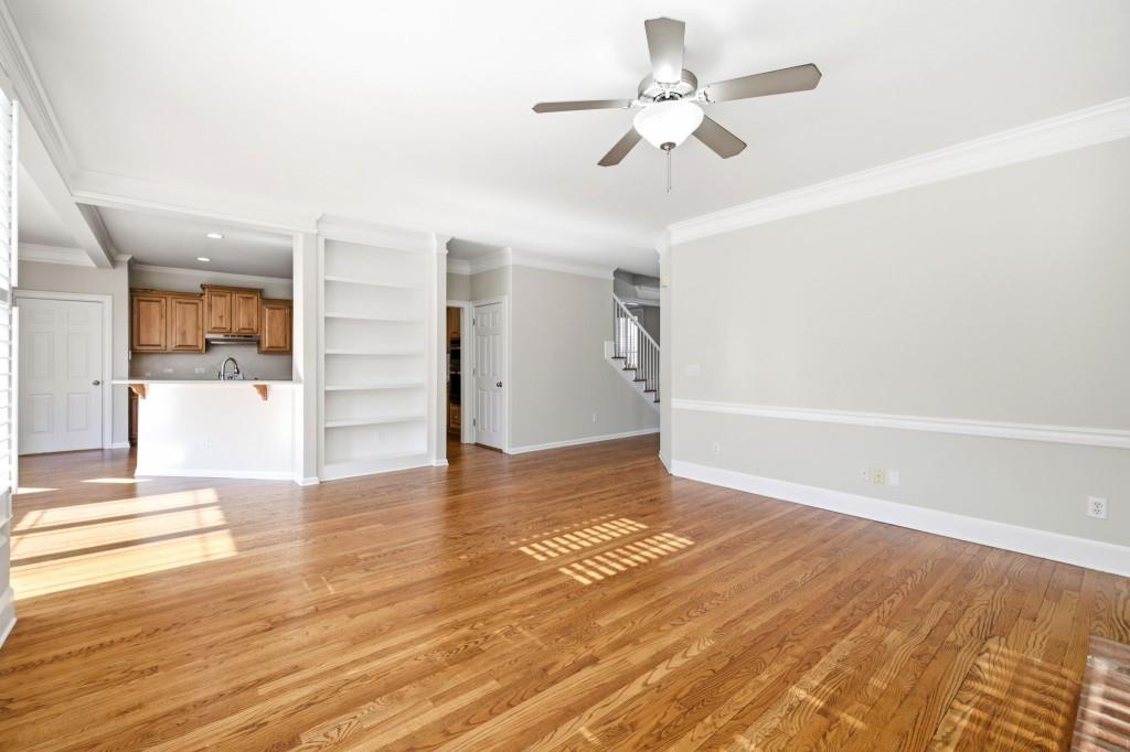7327 Rocking Chair Lane