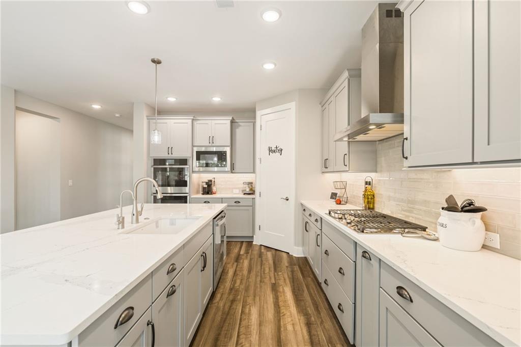 2048 Ripple Park Bend