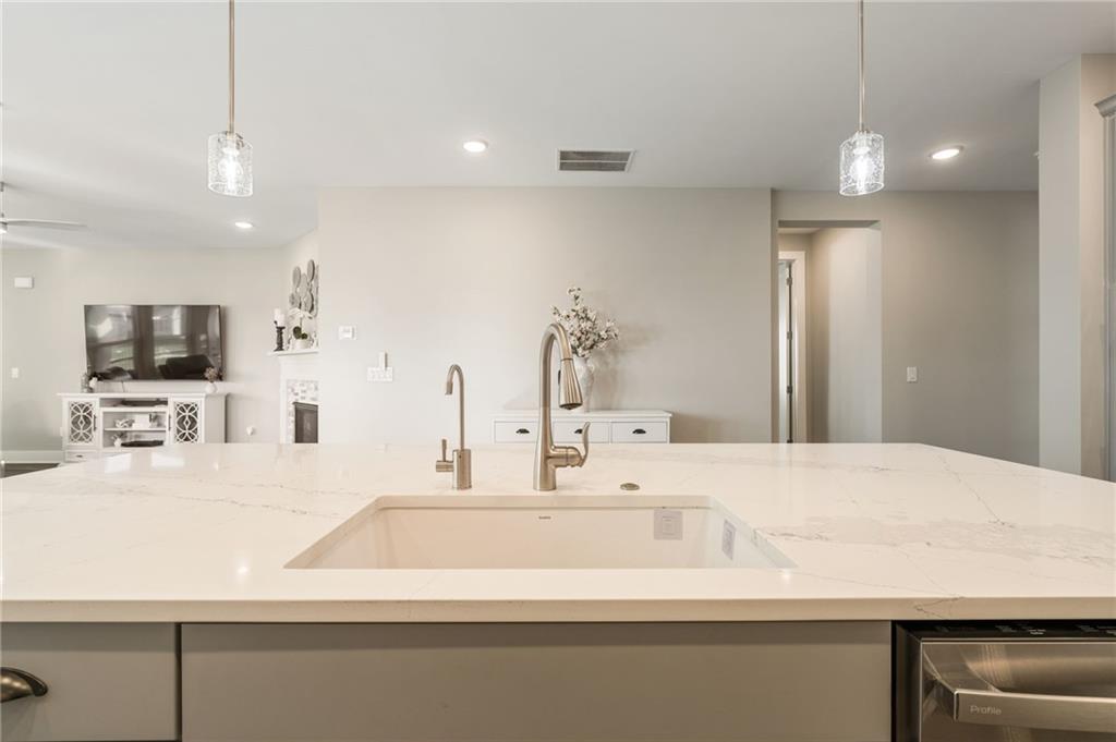 2048 Ripple Park Bend