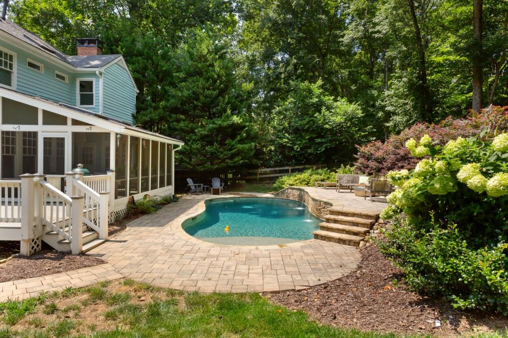 965 Hickory Oak Hollow