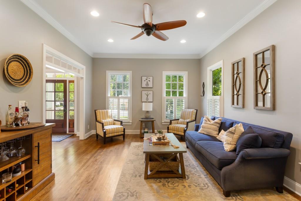 965 Hickory Oak Hollow