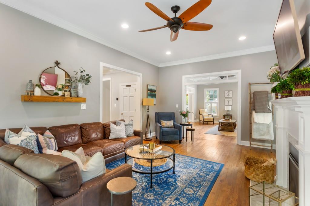 965 Hickory Oak Hollow