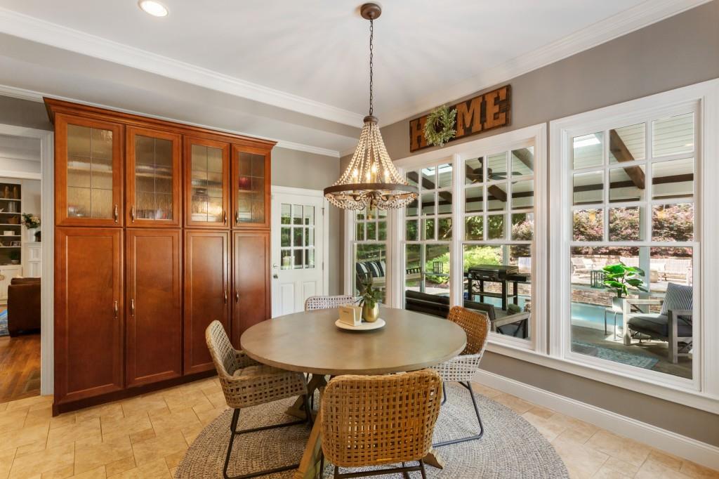 965 Hickory Oak Hollow