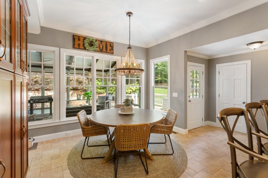965 Hickory Oak Hollow