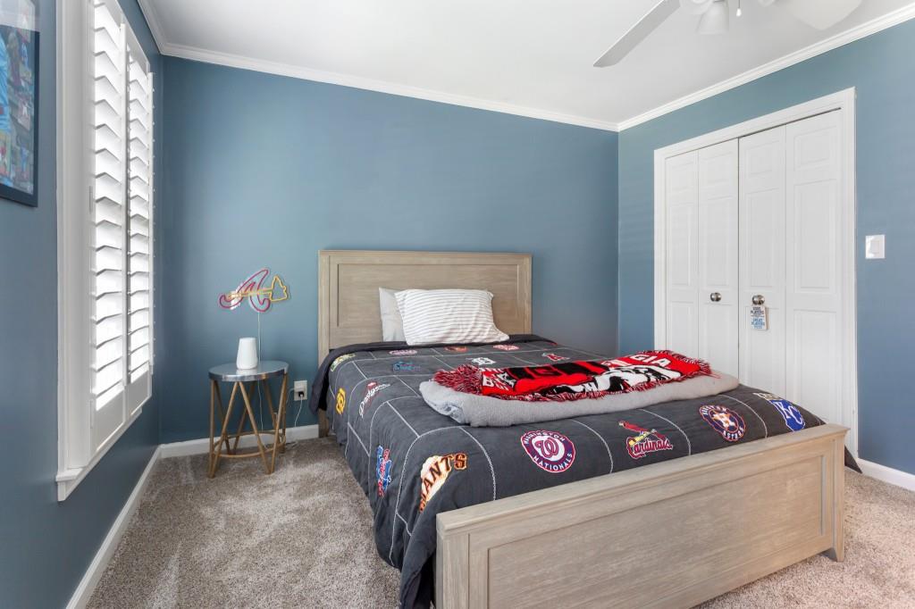 965 Hickory Oak Hollow