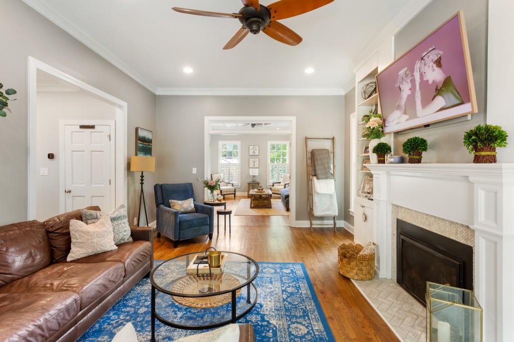 965 Hickory Oak Hollow