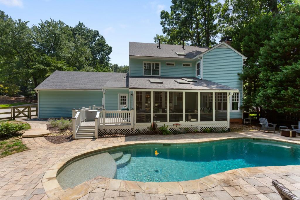 965 Hickory Oak Hollow