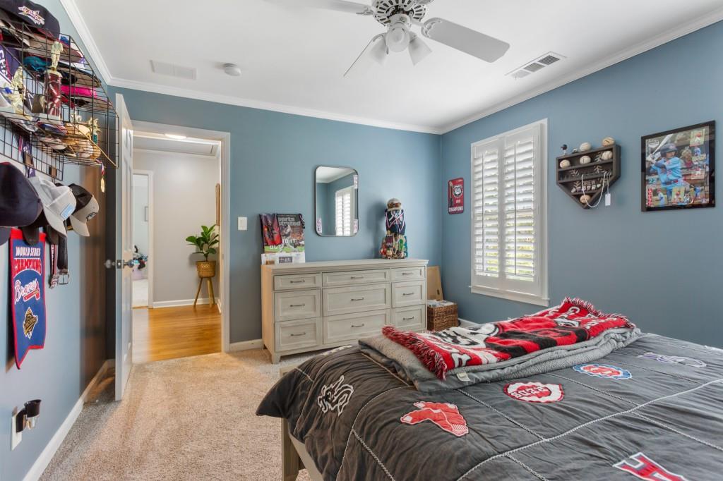 965 Hickory Oak Hollow