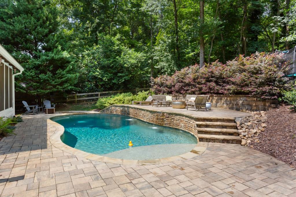 965 Hickory Oak Hollow