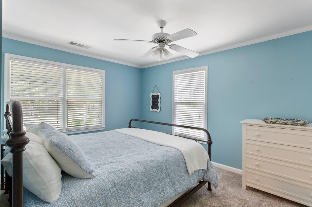 965 Hickory Oak Hollow