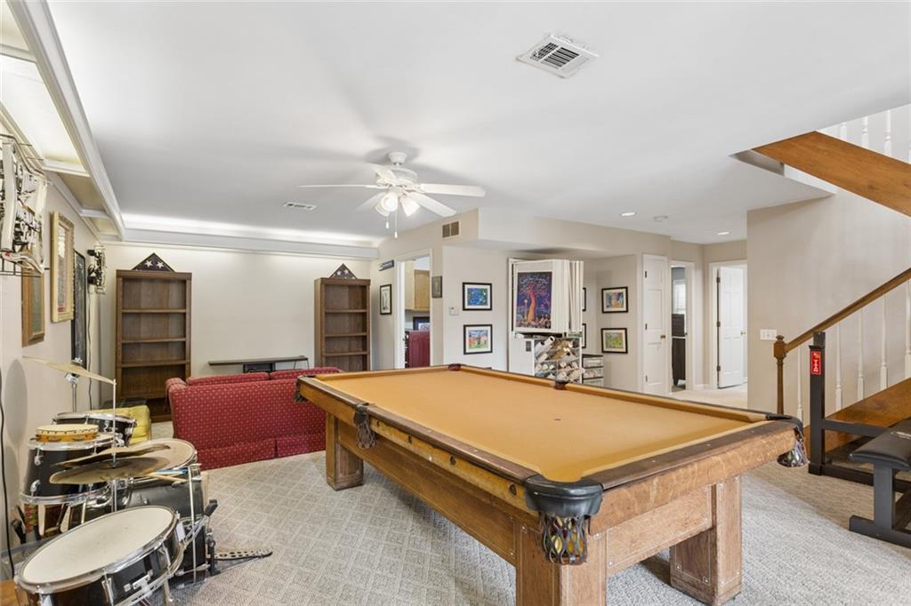 1802 Hunters Glen NE